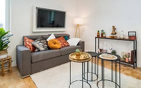 EG Rechts -Wunderschöne 80m² große 3-Zimmer City Wohnung nähe Salzburg