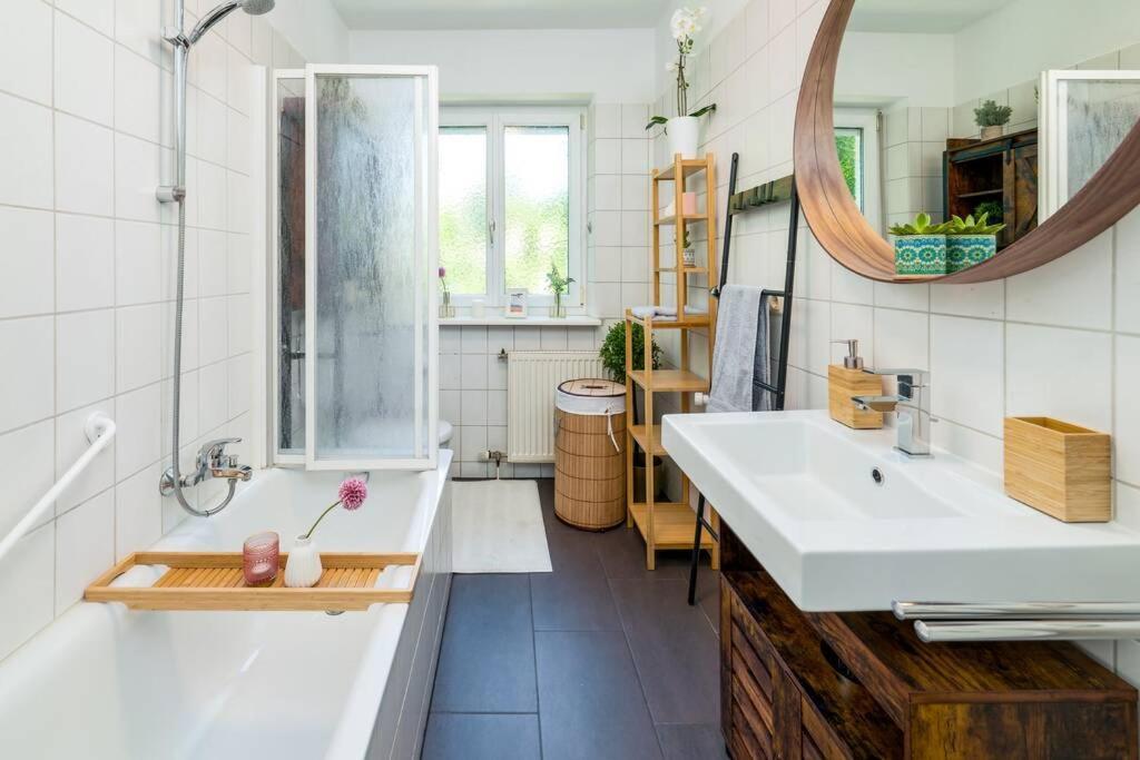 EG Rechts -Wunderschöne 80m² große 3-Zimmer City Wohnung nähe Salzburg Freilassing Exterior foto